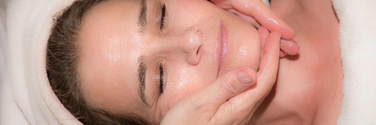 Facial Rejuvenation Massage
